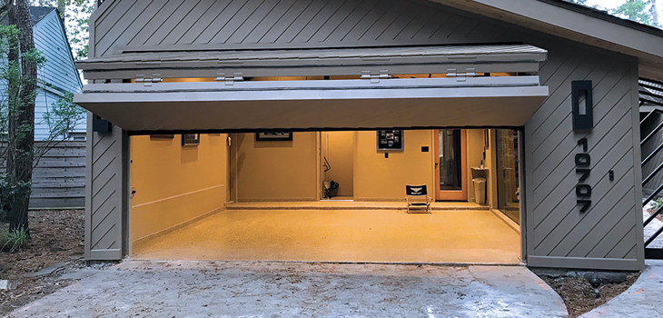 Vertical Bifold Garage Door Repair in La Verne 